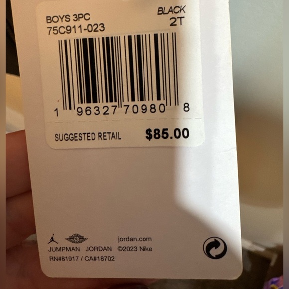 Jordan Jumpman Puffer Vest 2T Red Black Boys‎ Jacket Layering NWOT - Picture 5 of 5